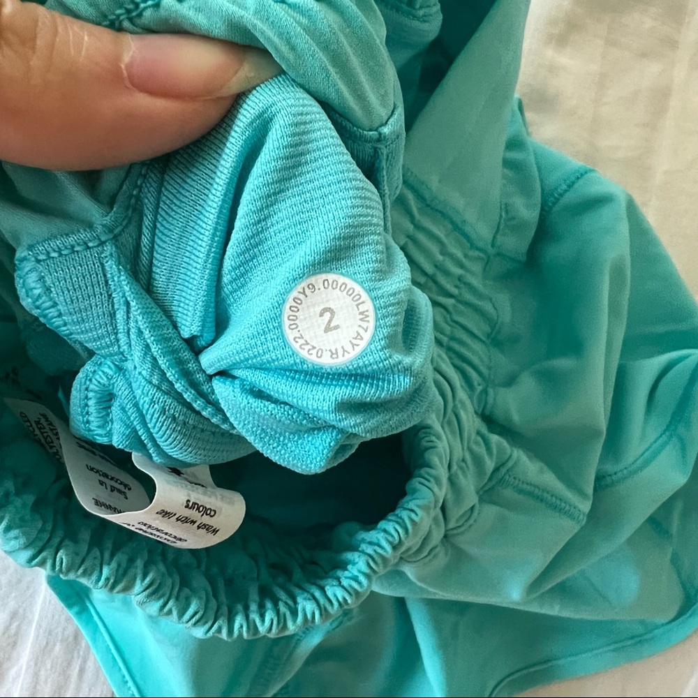 Lululemon hotty hot shorts HR high rise 2.5” inseam electric turquoise - Picture 11 of 15